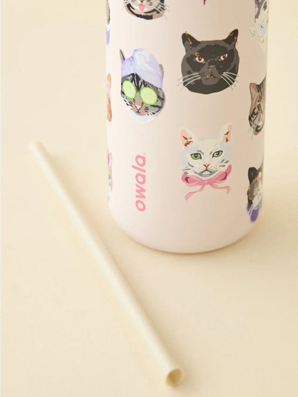 Owala Exclusive Cat Collage 32oz Freesip Water Bottle